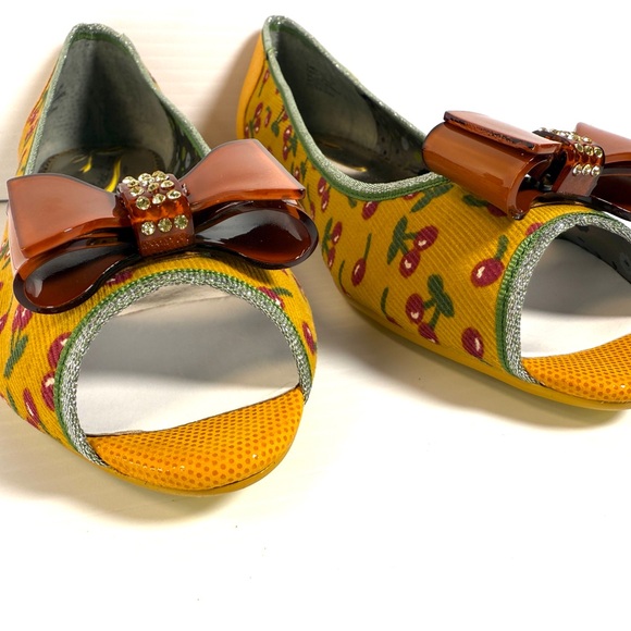 Poetic License Yellow and Orange Bow Flats NWT - Picture 2 of 14